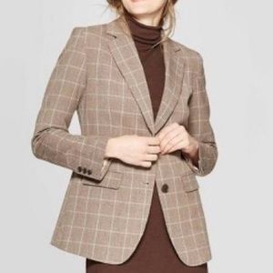 Lovely plaid, gently used blazer.
